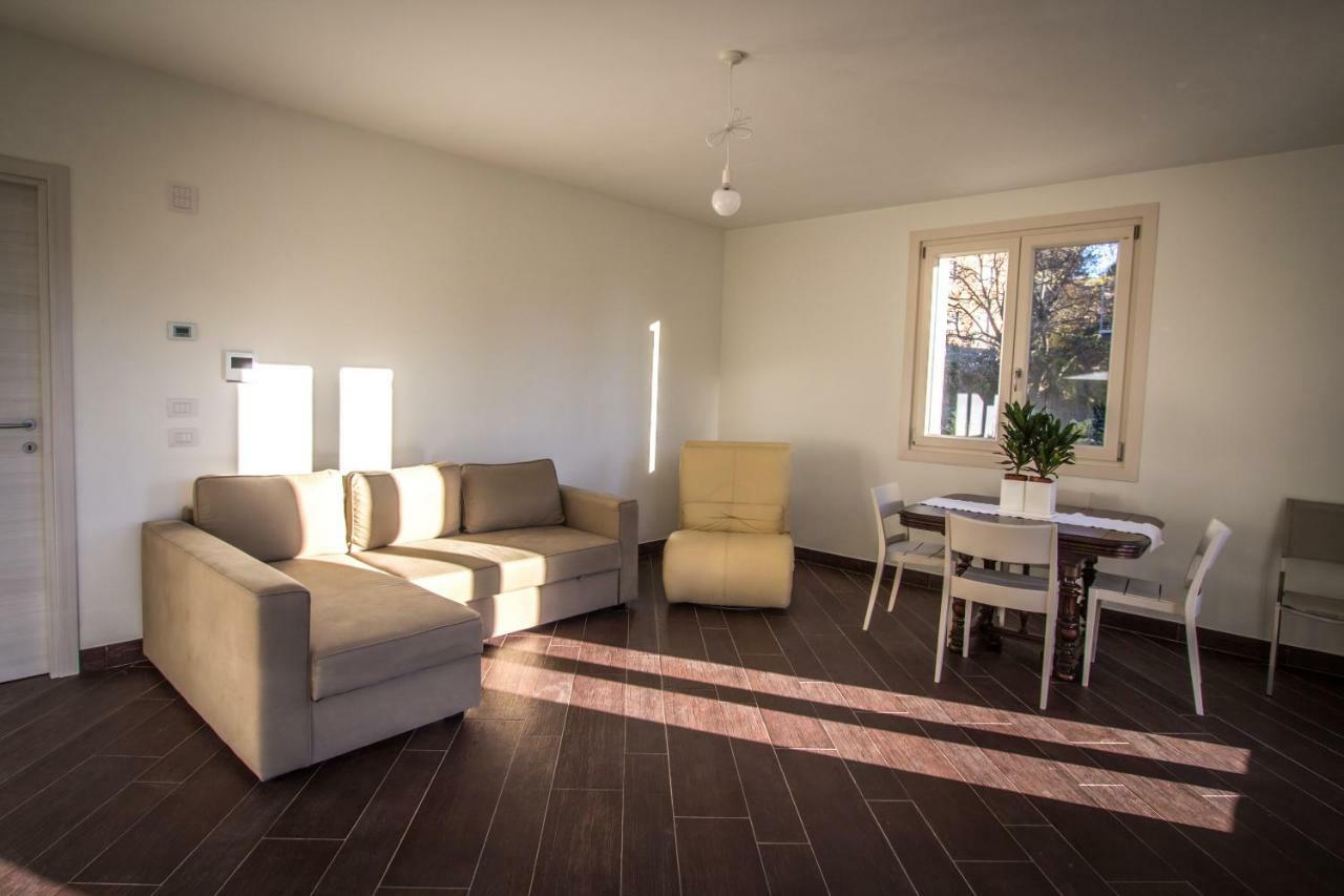 Boutique Apartment - La Dolce Vita Рено-ди-Леджуно Экстерьер фото